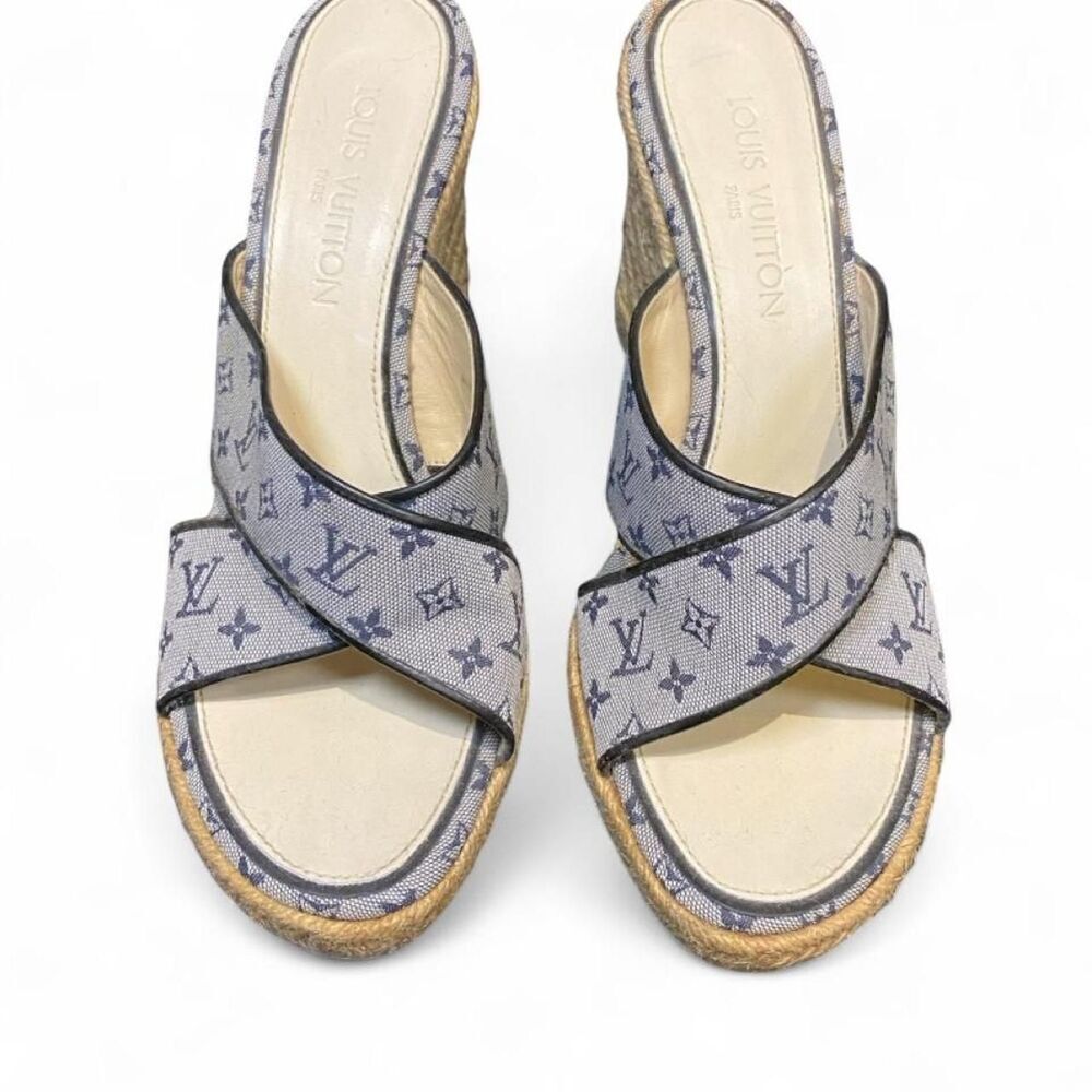 Authentic Y2K Louis-Vuitton Women's Blue and Navy Sandals - Size 10.5